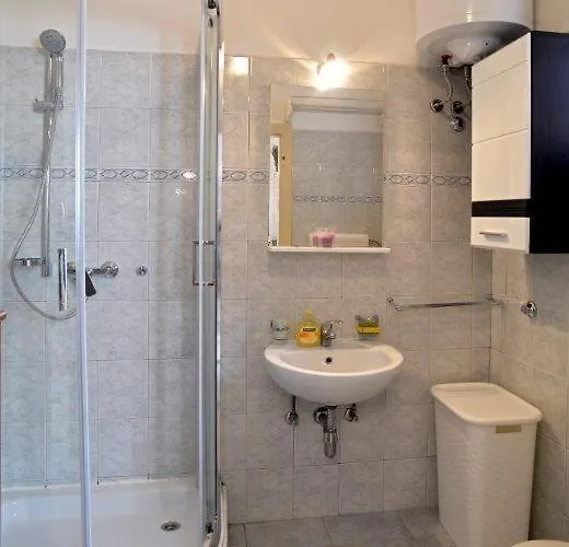 Queen * 스플리트